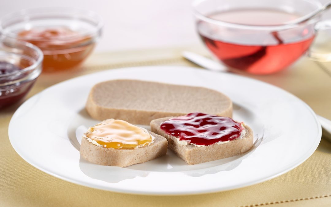 Roggenmischbrot mit Marmelade