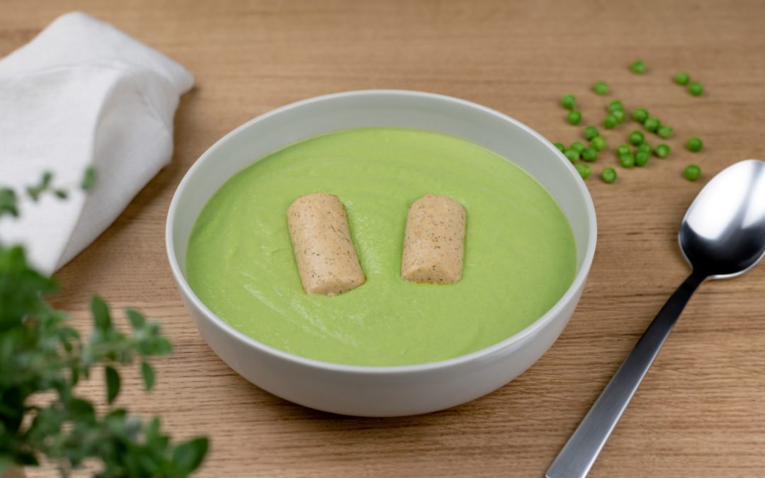 Erbseneintopf mit Geflügelwürstchen