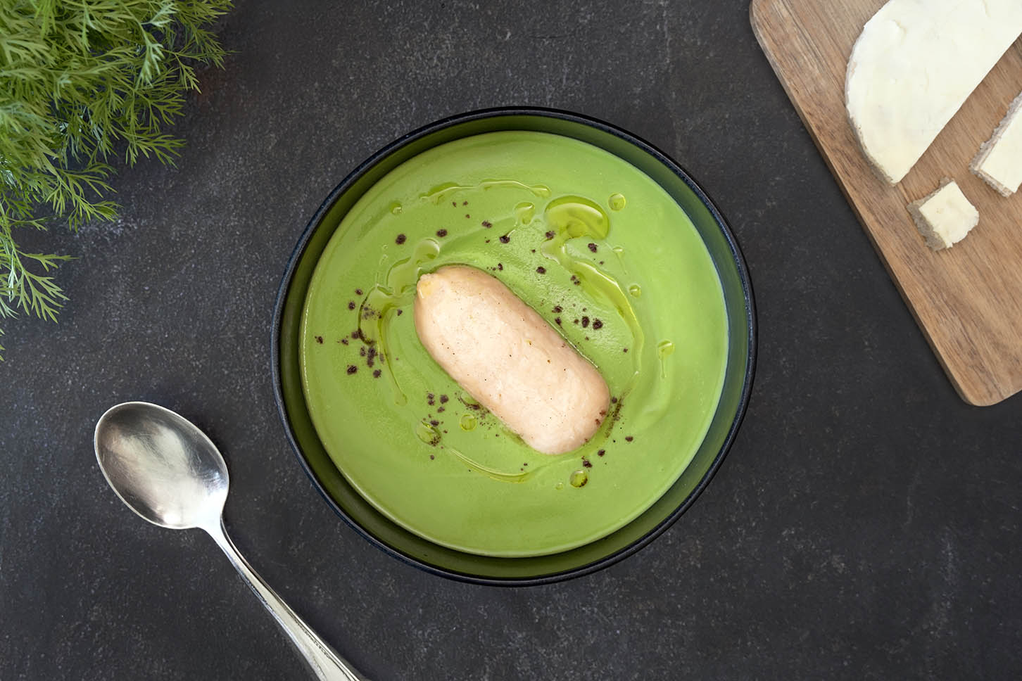 Rezeptidee Brokkolisuppe mit Lachs für feinst pürierte Kost bei Kau- und Schluckstörungen auf Basis der püretto Produkte