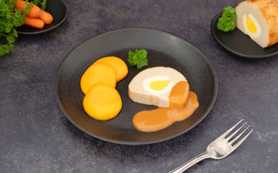 Falscher Hase mit Karotten und Kartoffelpüree