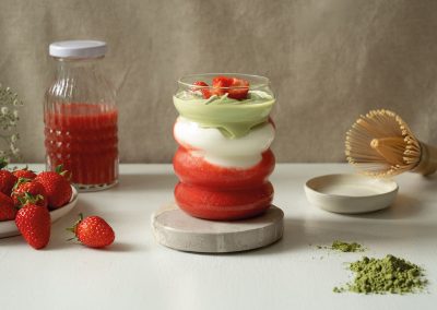 Strawberry-Matcha-Joghurt