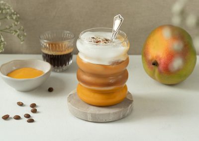 Mango Iced Latte mit Espresso