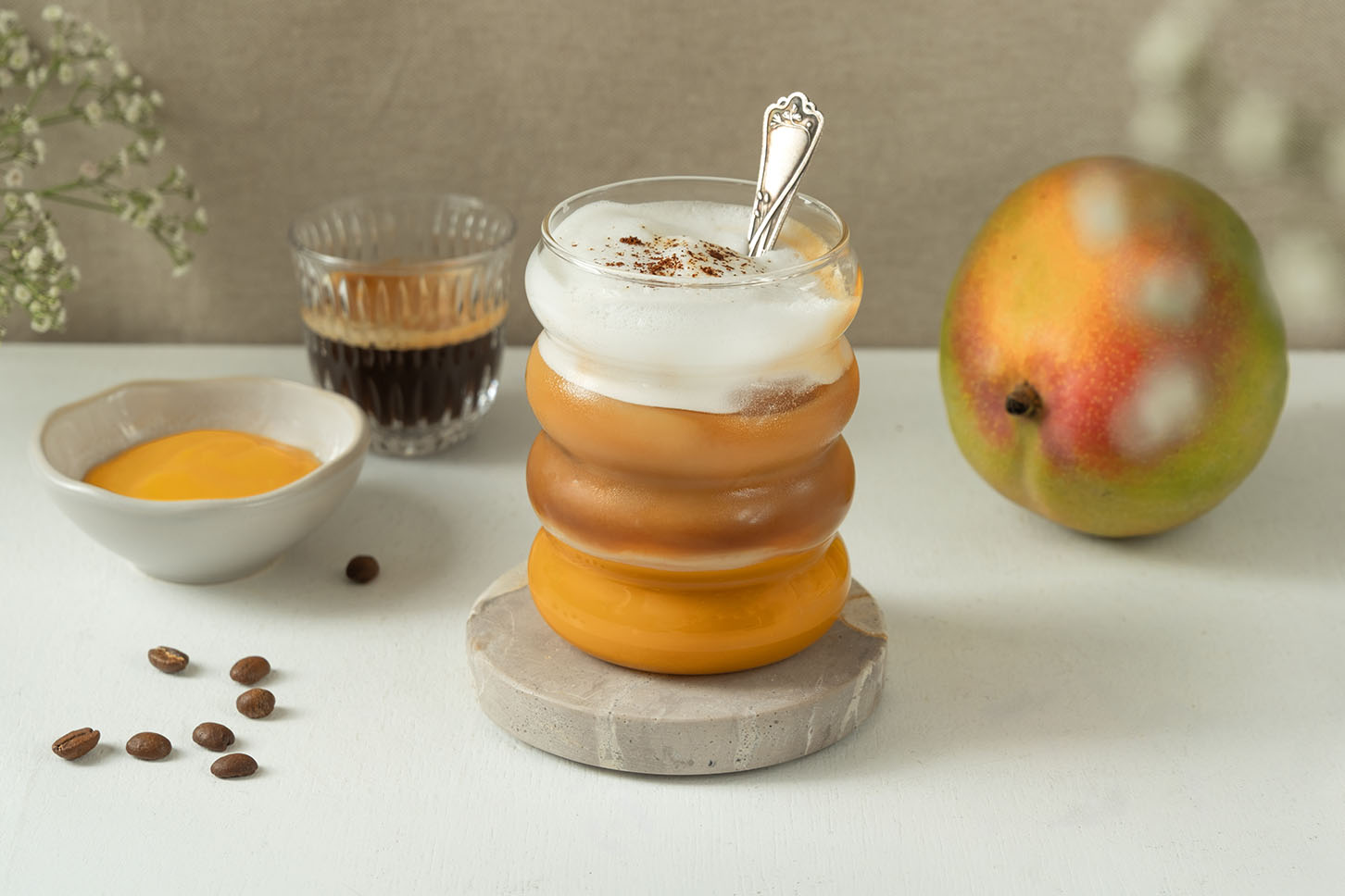 Rezept Mango Iced Latte mit Espresso für feinst pürierte Kost bei Kau- und Schluckstörungen