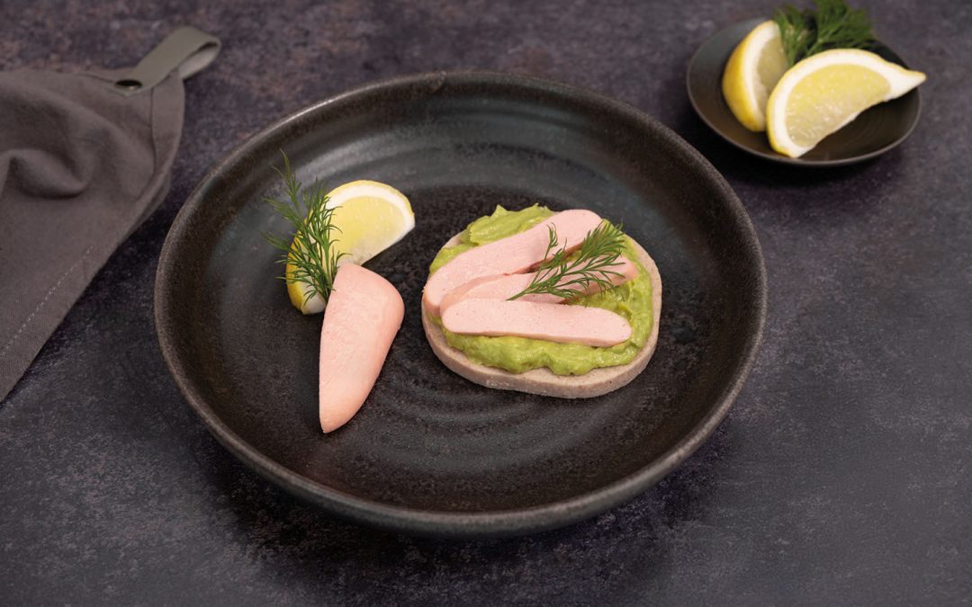 Stulle mit Avocado und Lachs