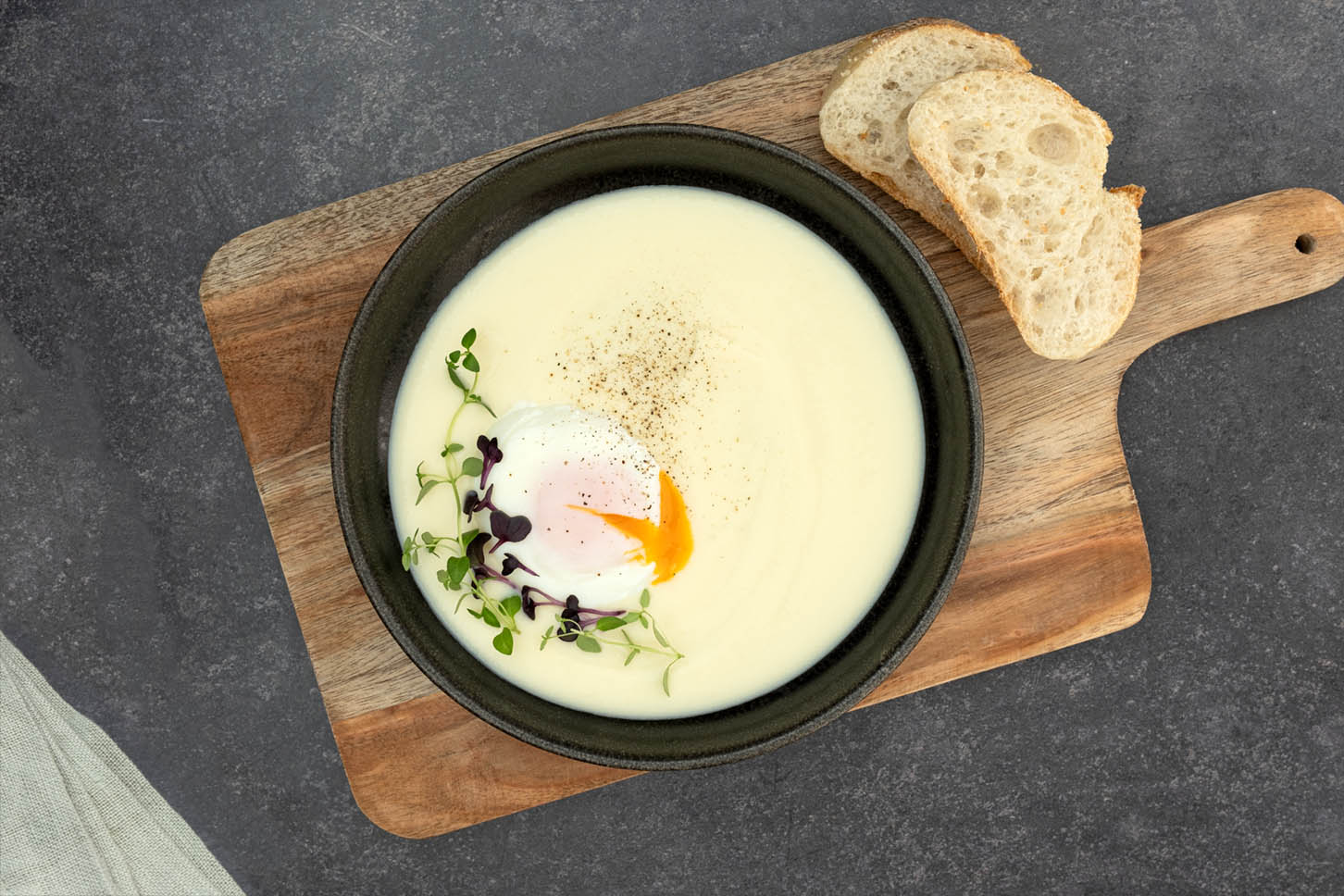 Rezept Pastinaken-Parmesan-Suppe pochiertem Ei für feinst pürierte Kost